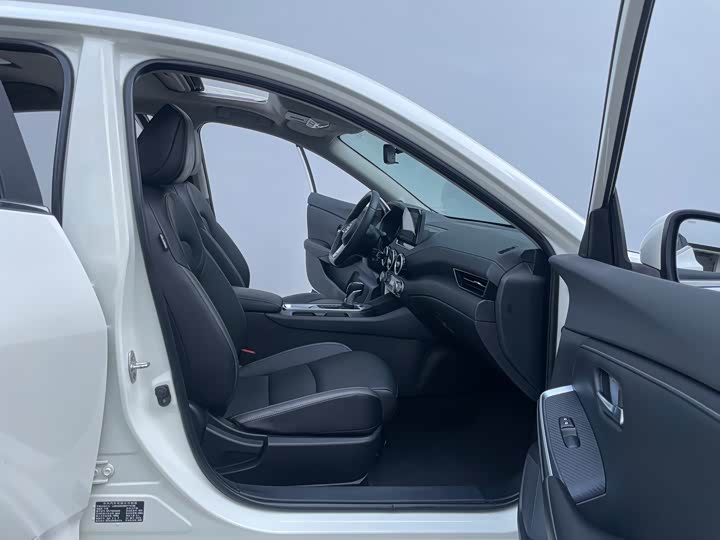 Фото 8 - Nissan Sylphy