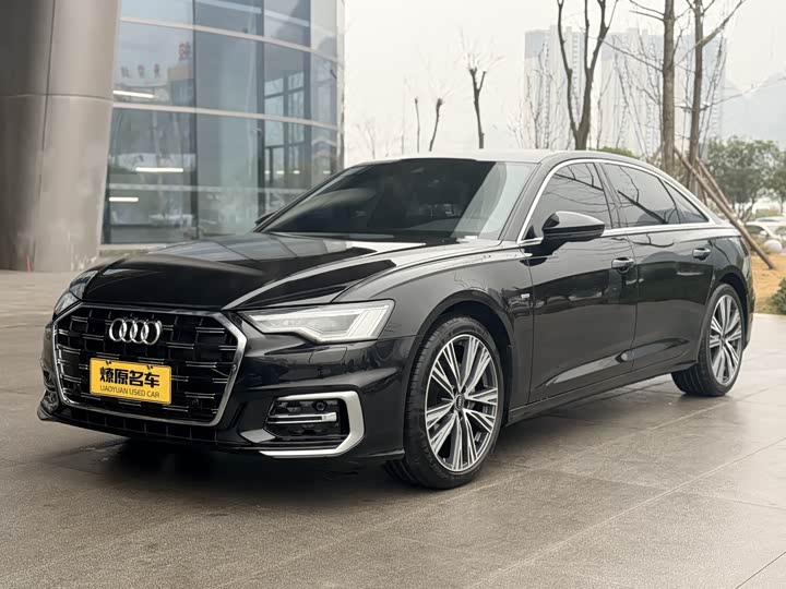 Фото 1 - Audi A6L