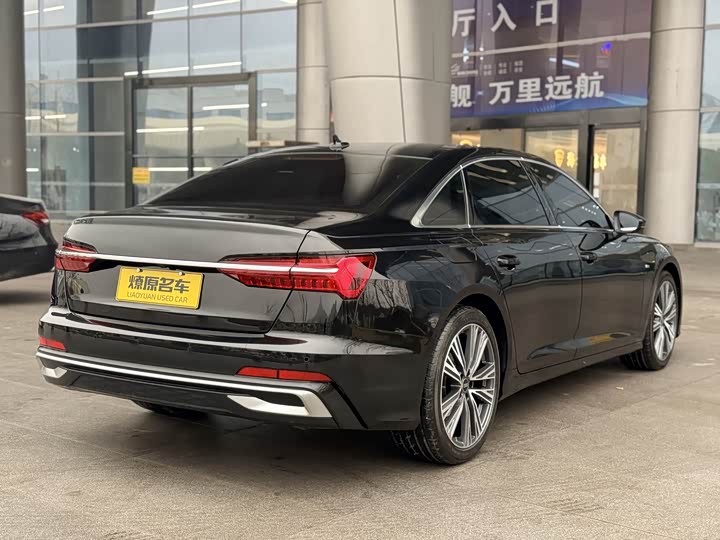 Фото 5 - Audi A6L