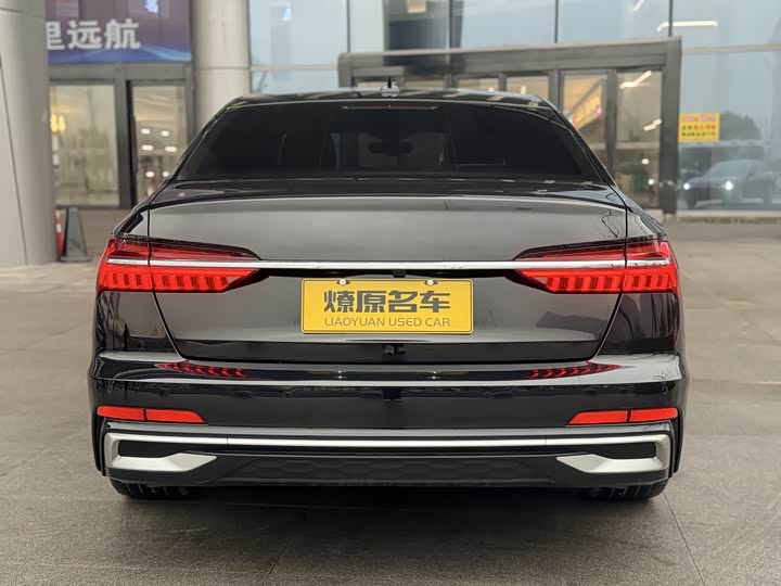 Фото 6 - Audi A6L