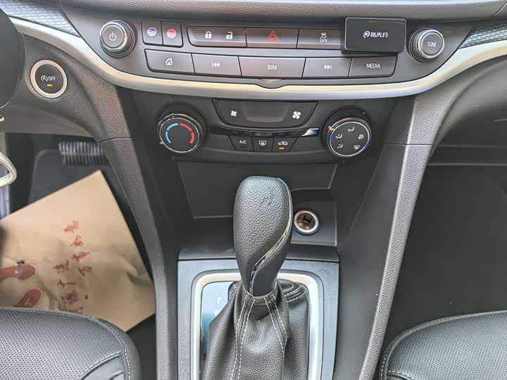 Фото 8 - Buick Excelle GT