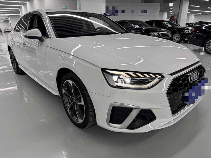 Фото 3 - Audi A4L