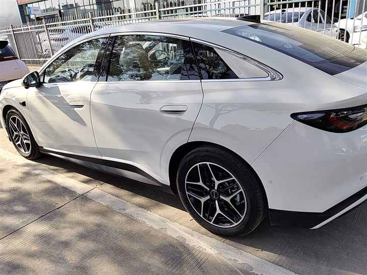 Фото 5 - BYD Seal 06 Hybrid/EV