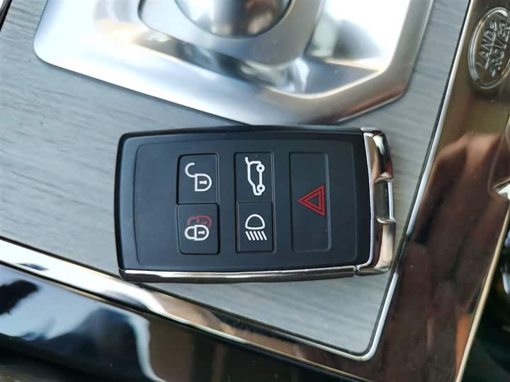 Фото 9 - Land Rover Range Rover Evoque L