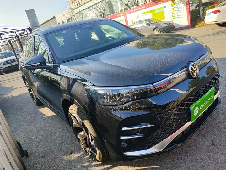 Фото 4 - Volkswagen Tiguan L Pro