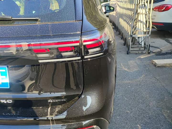 Фото 8 - Volkswagen Tiguan L Pro