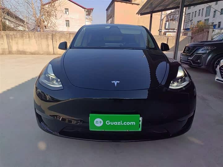 Фото 3 - Tesla Model Y