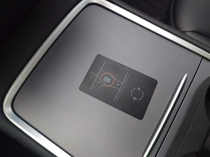 Фото 9 - Tesla Model Y