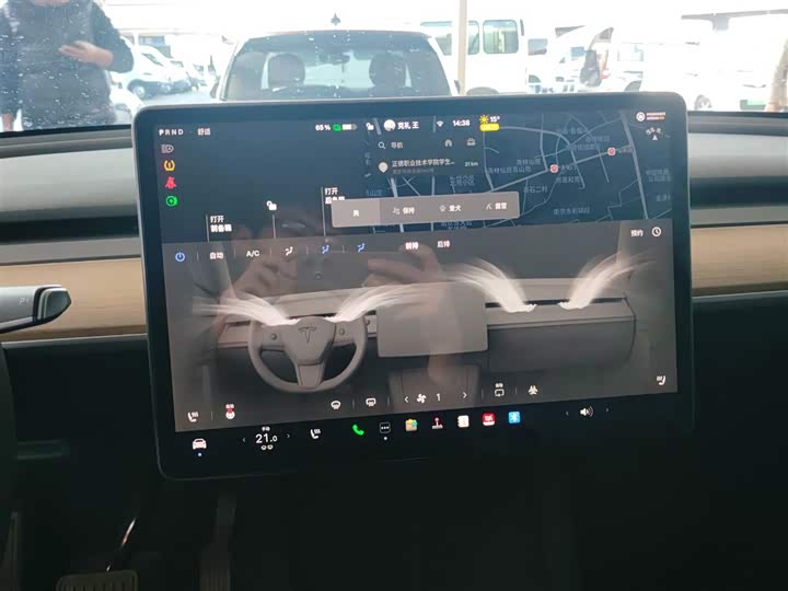 Фото 9 - Tesla Model Y