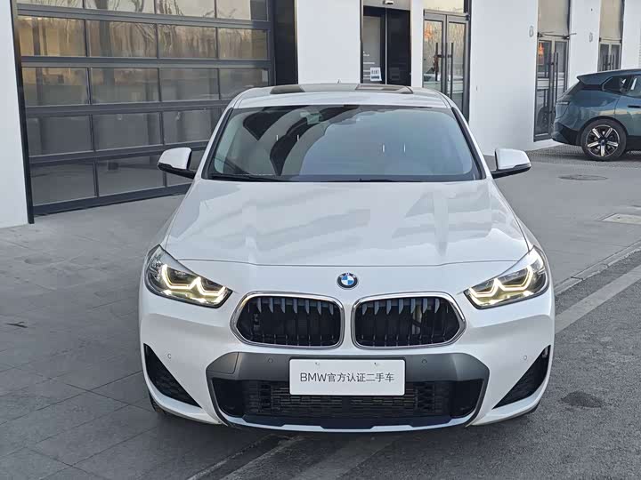 Фото 2 - BMW X2