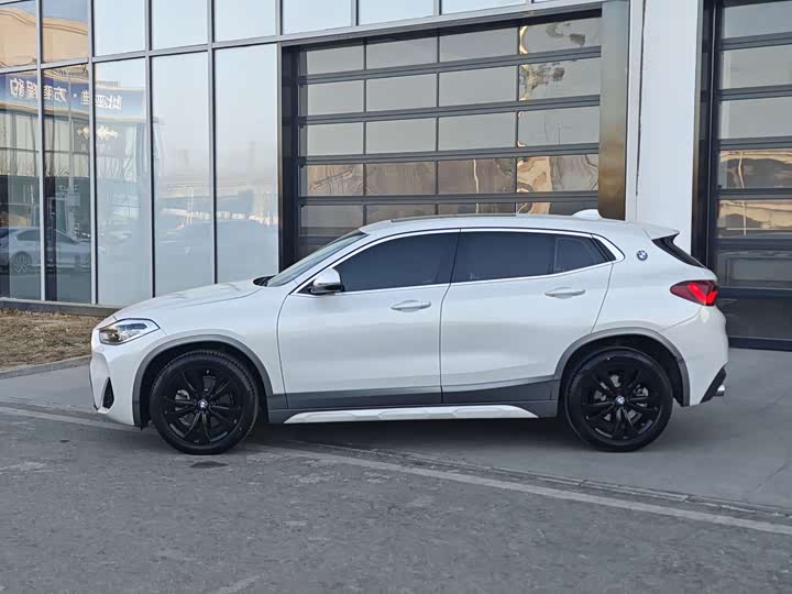 Фото 6 - BMW X2