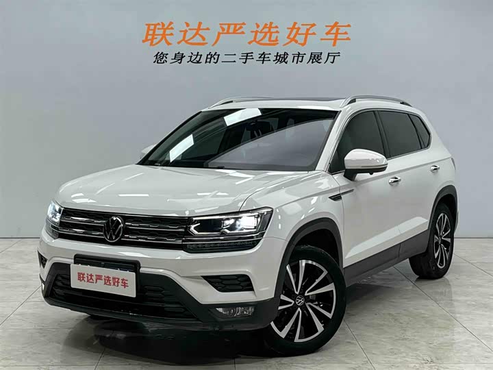 Фото 1 - Volkswagen Tharu