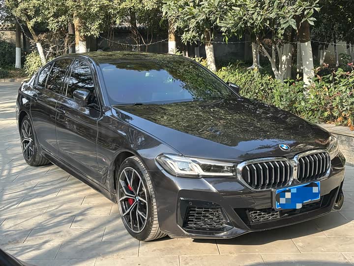 Фото 3 - BMW 5 Series