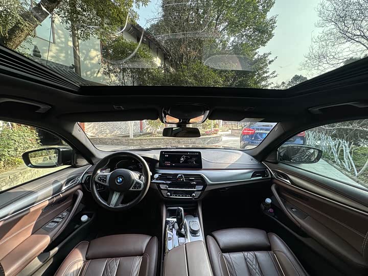 Фото 5 - BMW 5 Series