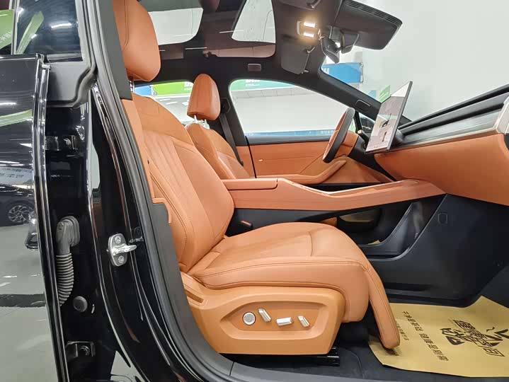 Фото 7 - Nio Onvo L60