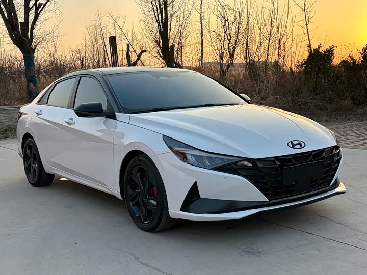 Фото 3 - Hyundai Elantra N line