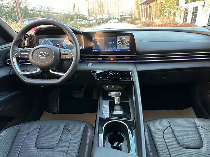 Фото 6 - Hyundai Elantra N line