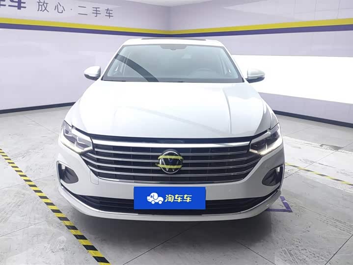 Фото 2 - Volkswagen Lavida