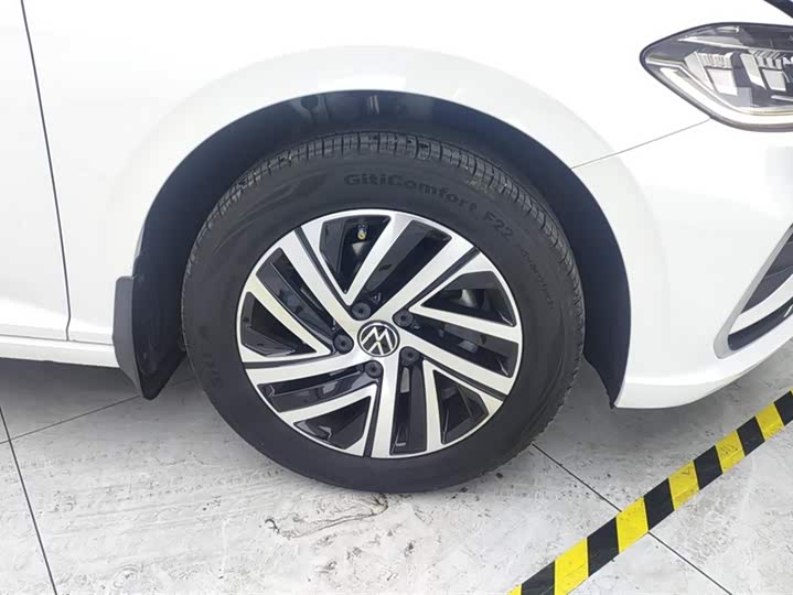 Фото 6 - Volkswagen Lavida