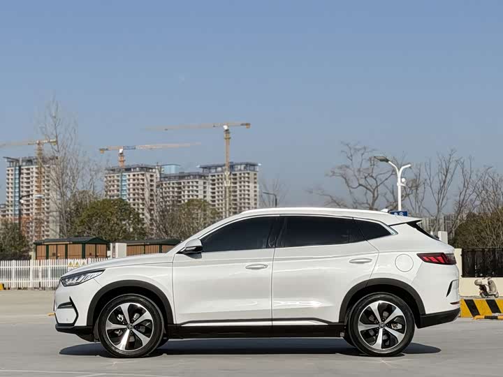 Фото 3 - BYD Song Plus Hybrid/EV