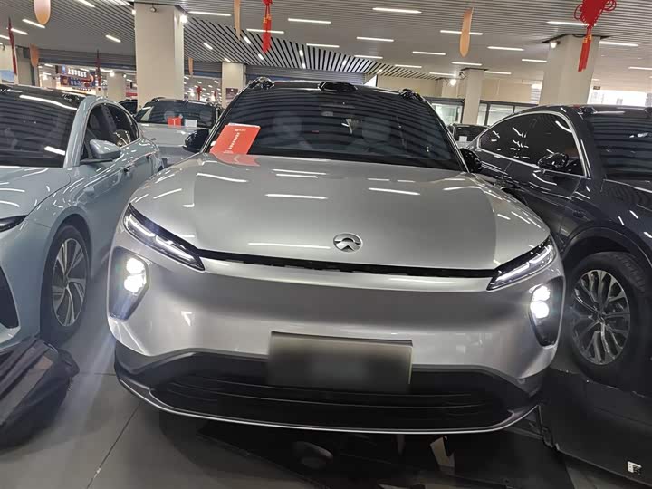 Фото 3 - Nio ES6