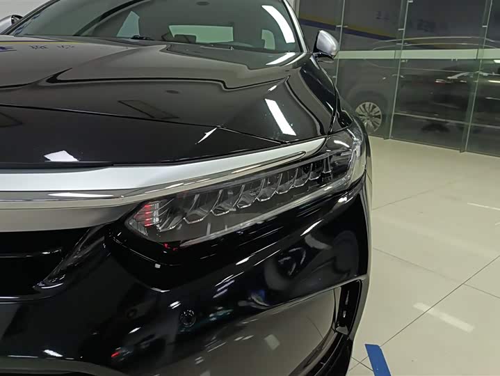 Фото 5 - Honda Inspire