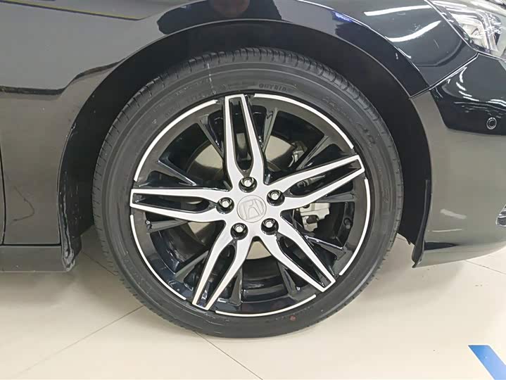 Фото 6 - Honda Inspire