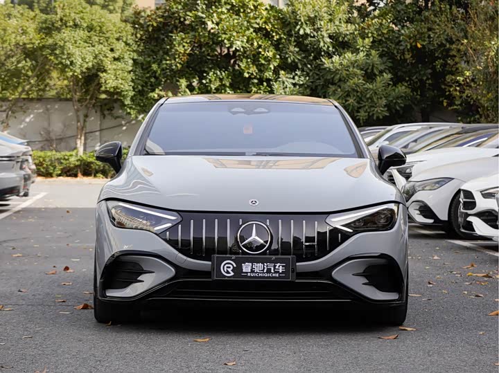 Фото 3 - Mercedes-Benz EQE AMG