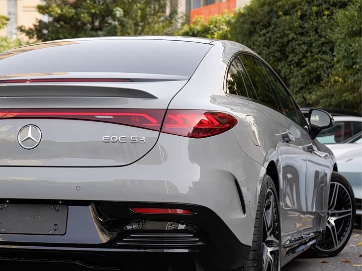 Фото 7 - Mercedes-Benz EQE AMG