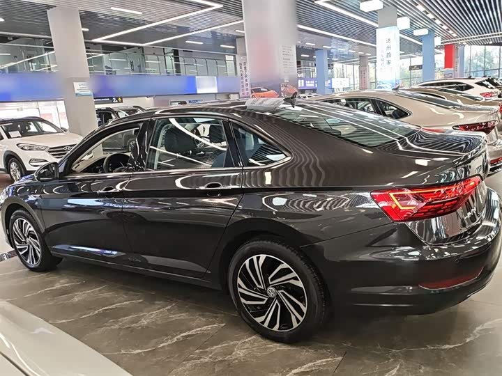Фото 5 - Volkswagen Sagitar L