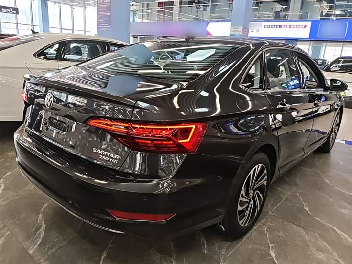 Фото 7 - Volkswagen Sagitar L