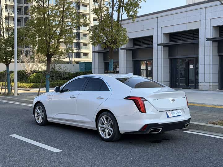 Фото 3 - Cadillac CT4