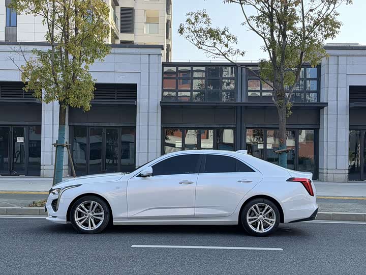 Фото 4 - Cadillac CT4