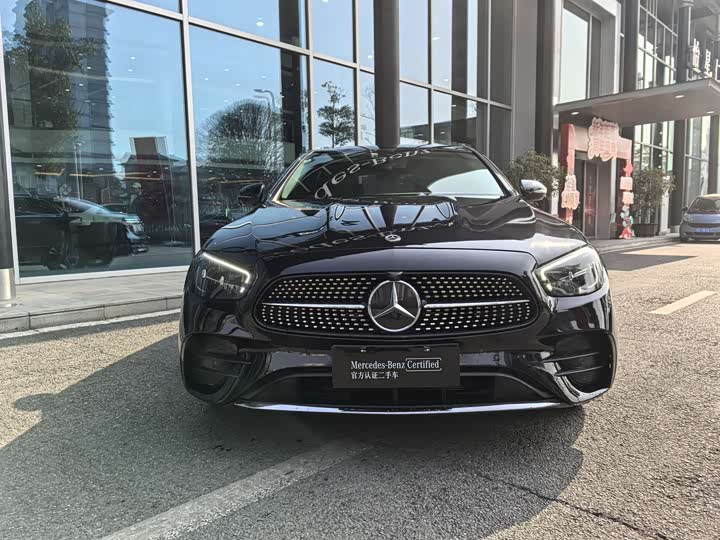 Фото 2 - Mercedes-Benz E-Class