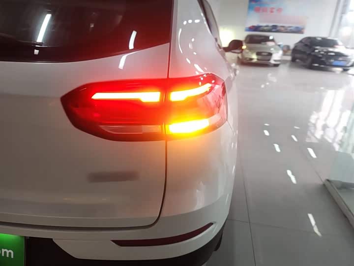 Фото 8 - Haval H6