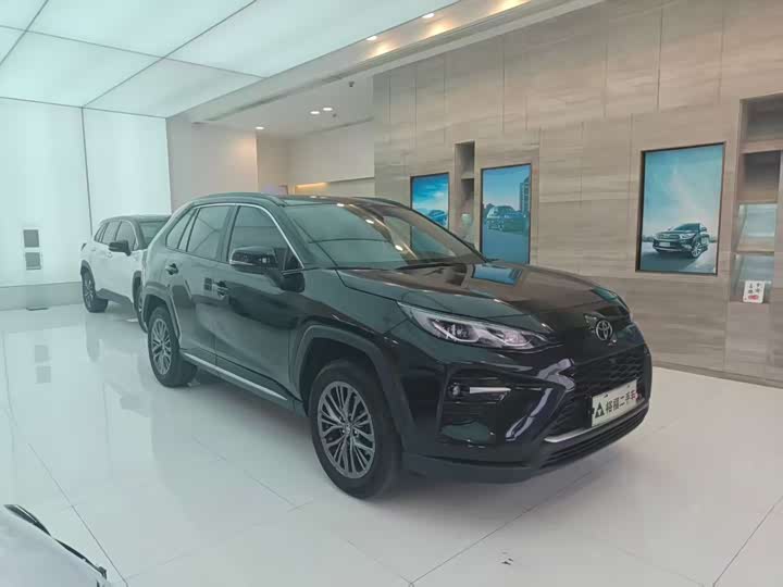 Фото 1 - Toyota Wildlander