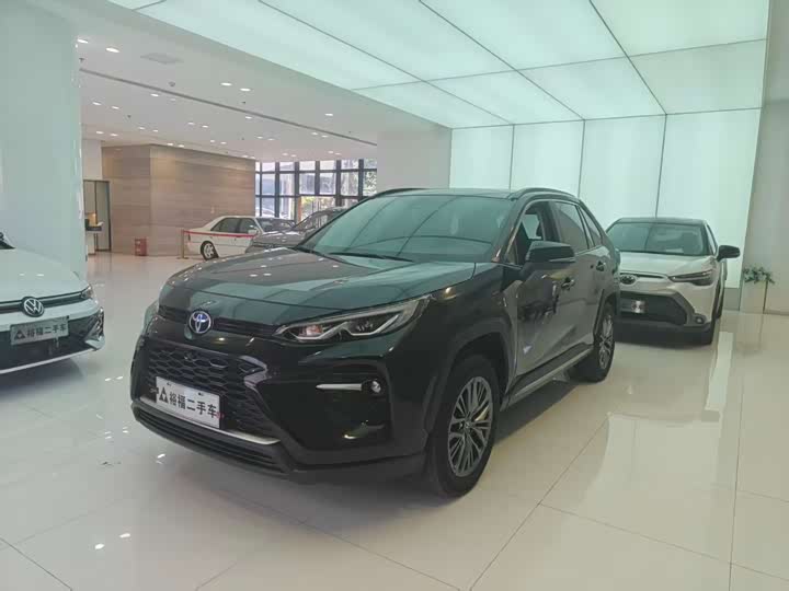 Фото 3 - Toyota Wildlander