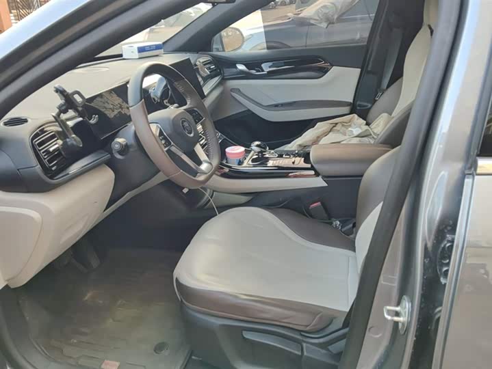 Фото 9 - BYD Qin Plus