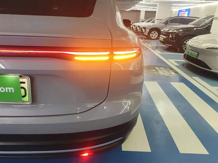 Фото 8 - Nio EC6