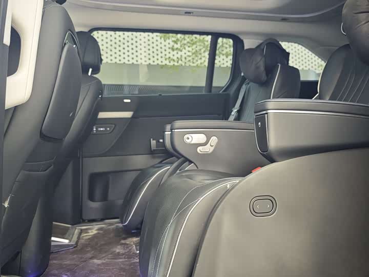 Фото 6 - XPeng X9