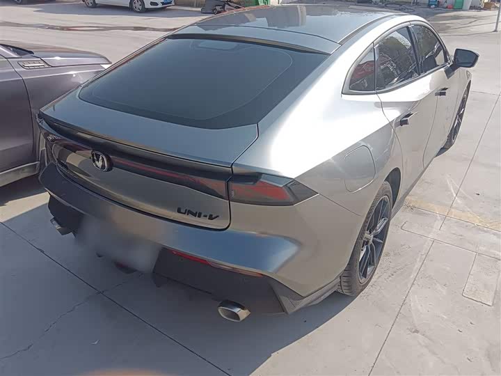 Фото 7 - Changan UNI-V Hybrid