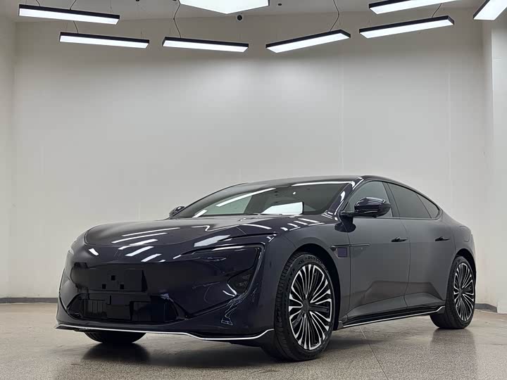 Фото 1 - Avatr 12