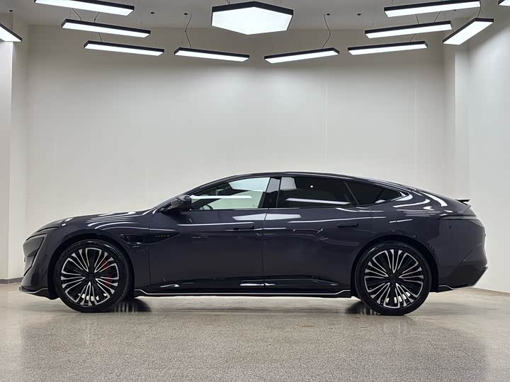 Фото 4 - Avatr 12