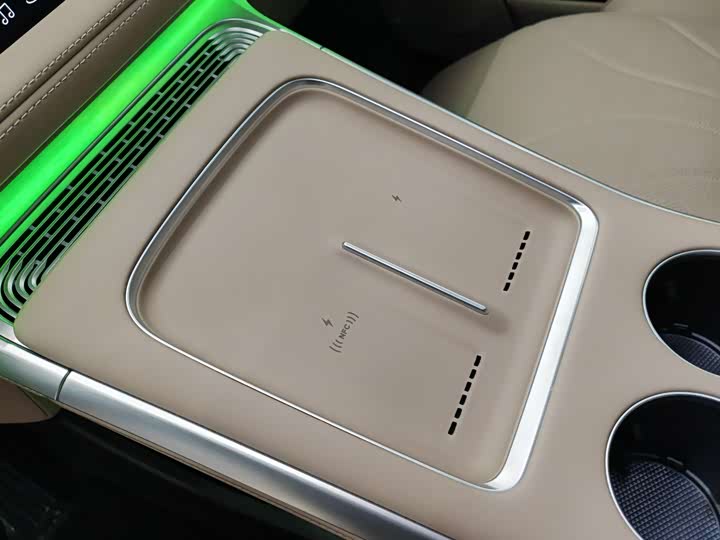 Фото 6 - XPeng G9