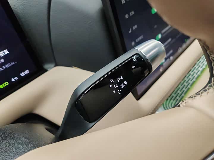 Фото 7 - XPeng G9