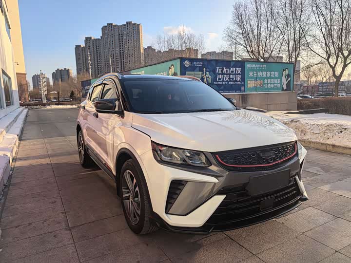 Фото 2 - Geely Coolray