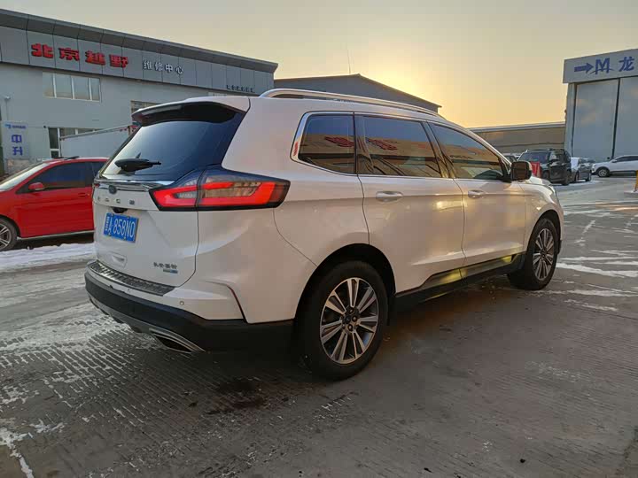 Фото 5 - Ford Edge