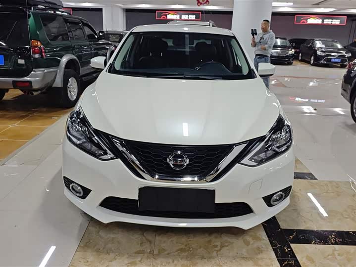 Фото 2 - Nissan Sylphy