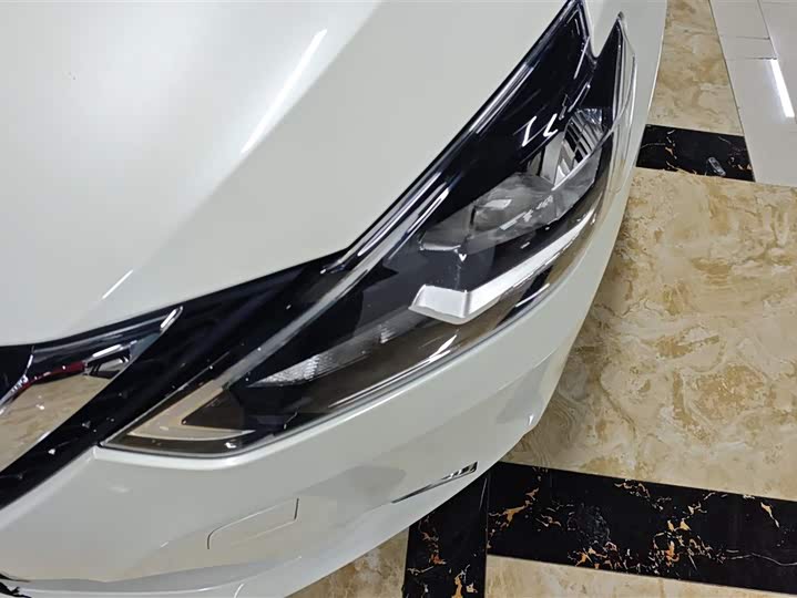 Фото 5 - Nissan Sylphy