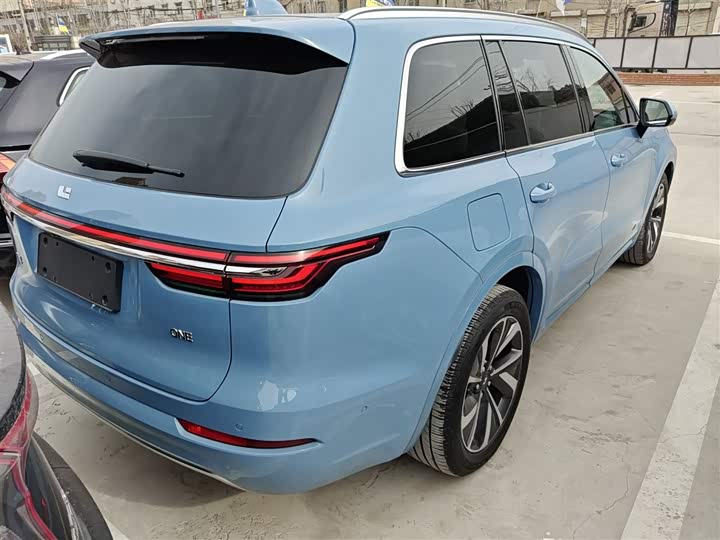 Фото 7 - LiXiang One